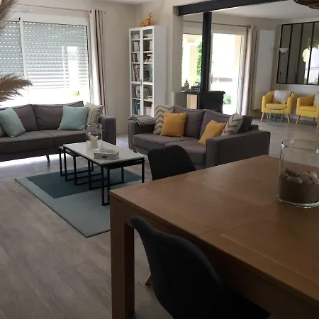 10mn De La A Pied, 9 Couchages, Ideal En Famille Ferienhaus Saint-Georges-de-Didonne