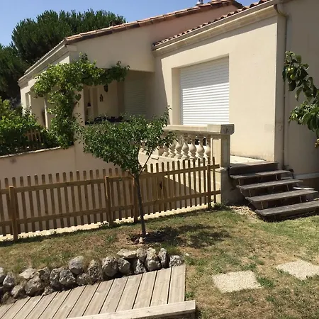 10mn De La A Pied, 9 Couchages, Ideal En Famille Ferienhaus